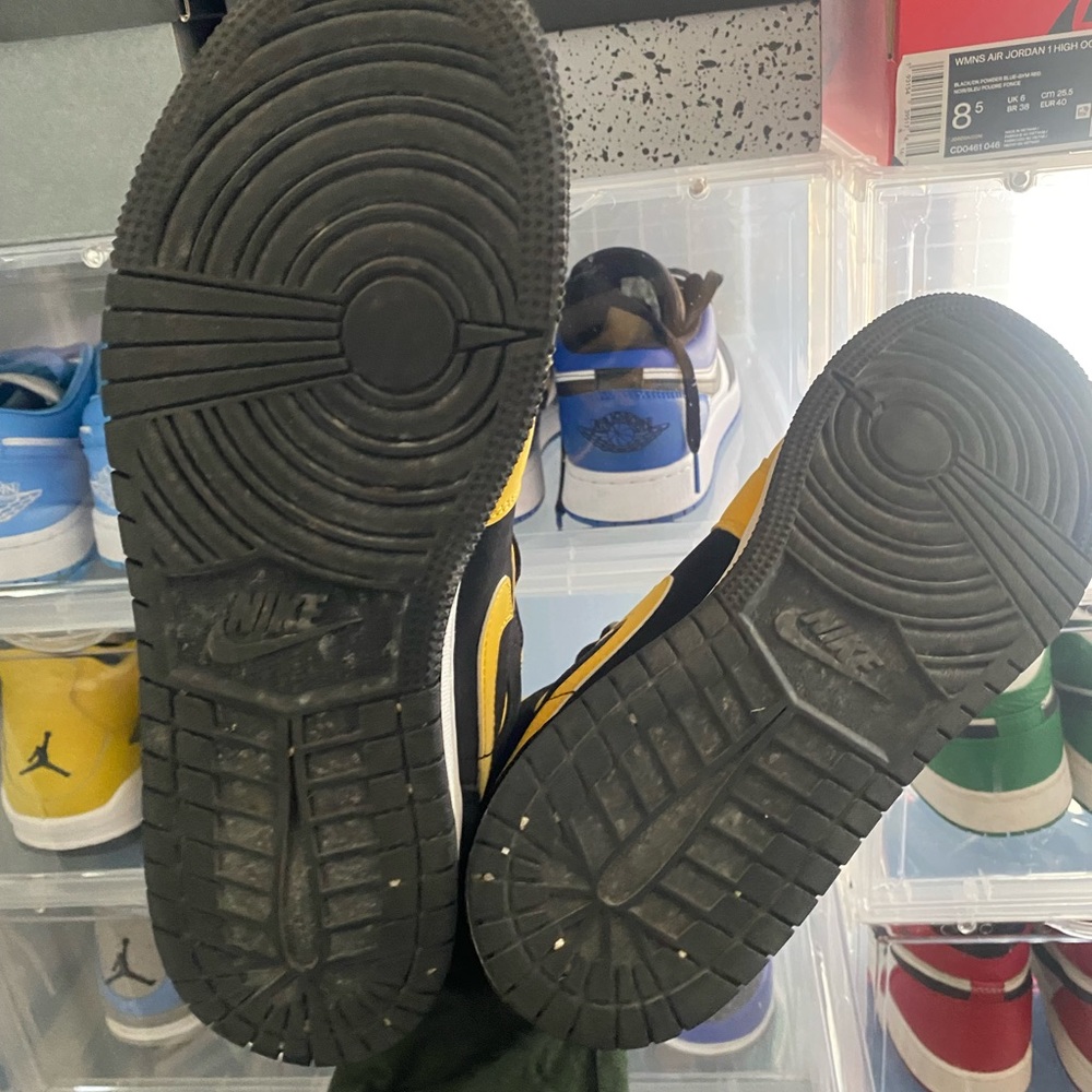 Jordan 1 - Picture 4 of 6